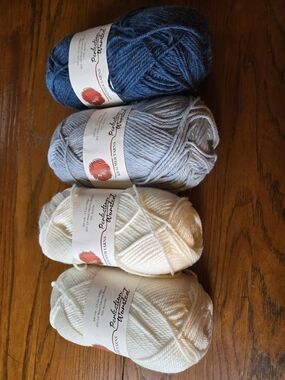 4 Skeins Perfectly Worsted Yarn Pack — Blue, Light Gray, Cream